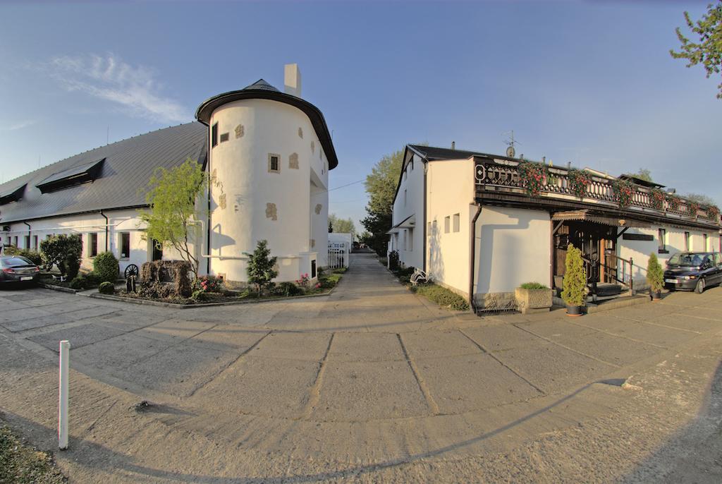 Hotel Koliba Litoměřice Buitenkant foto